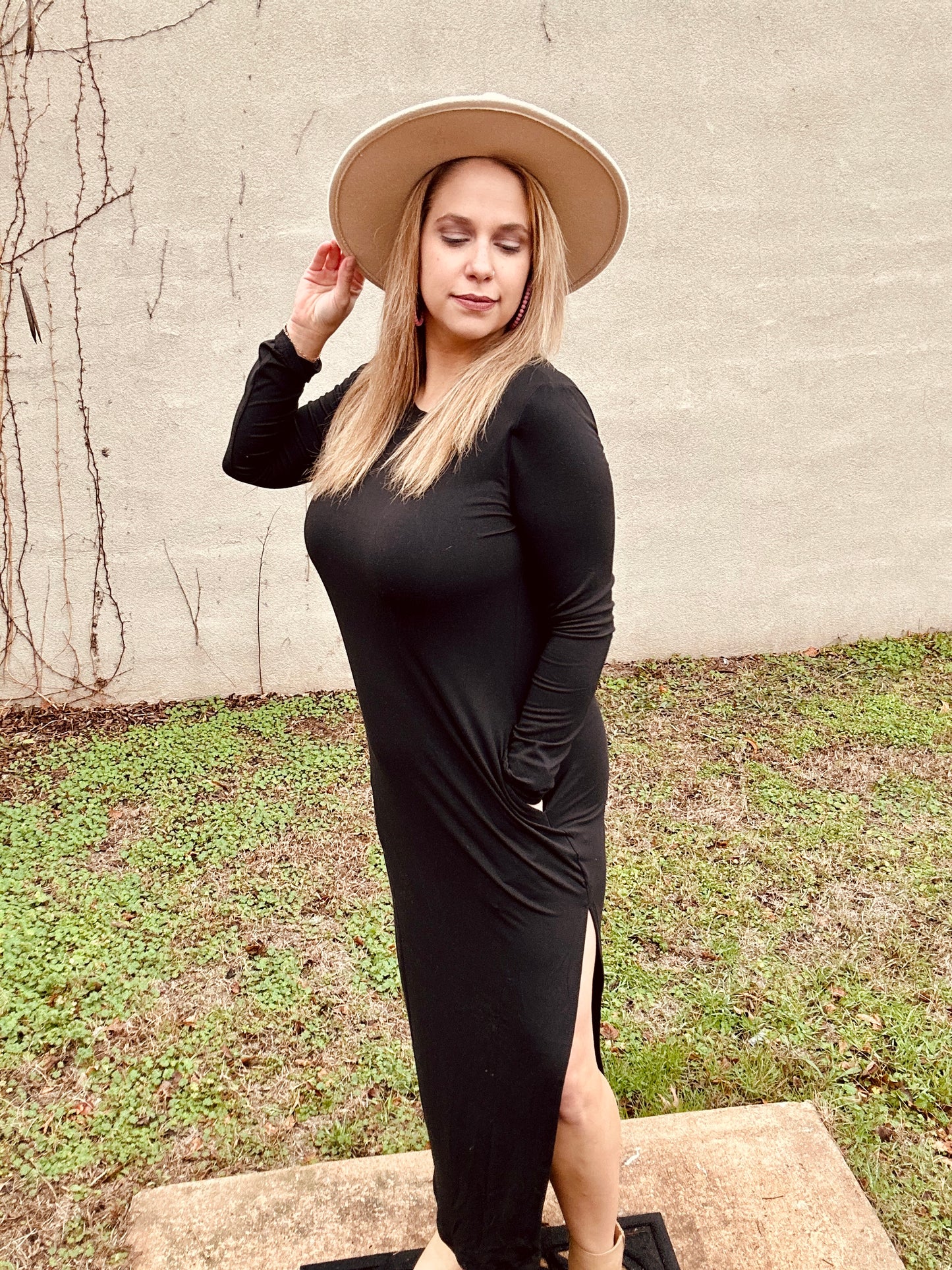 Split thigh black long dress