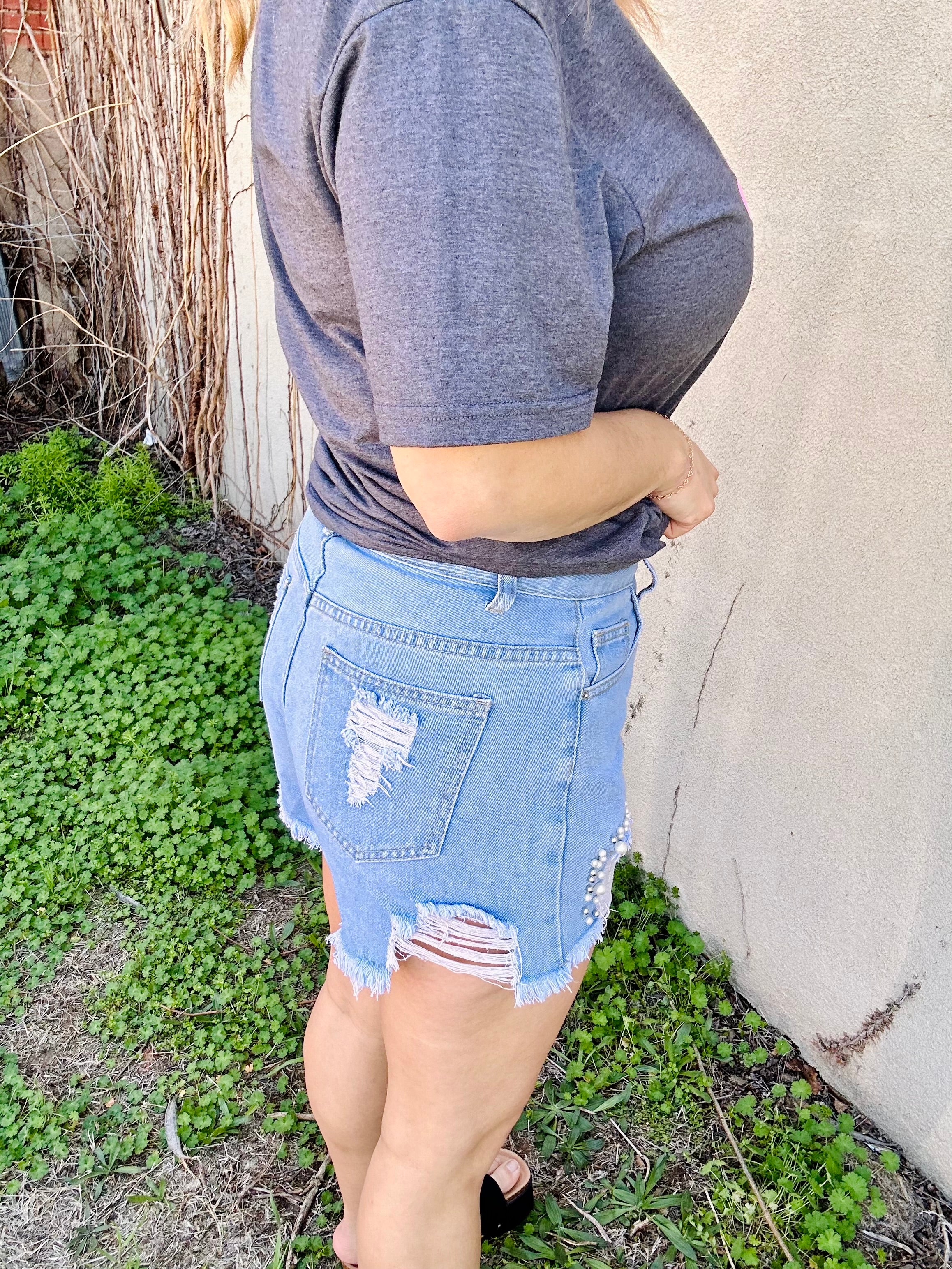 Denim light Wash shorts with pearls