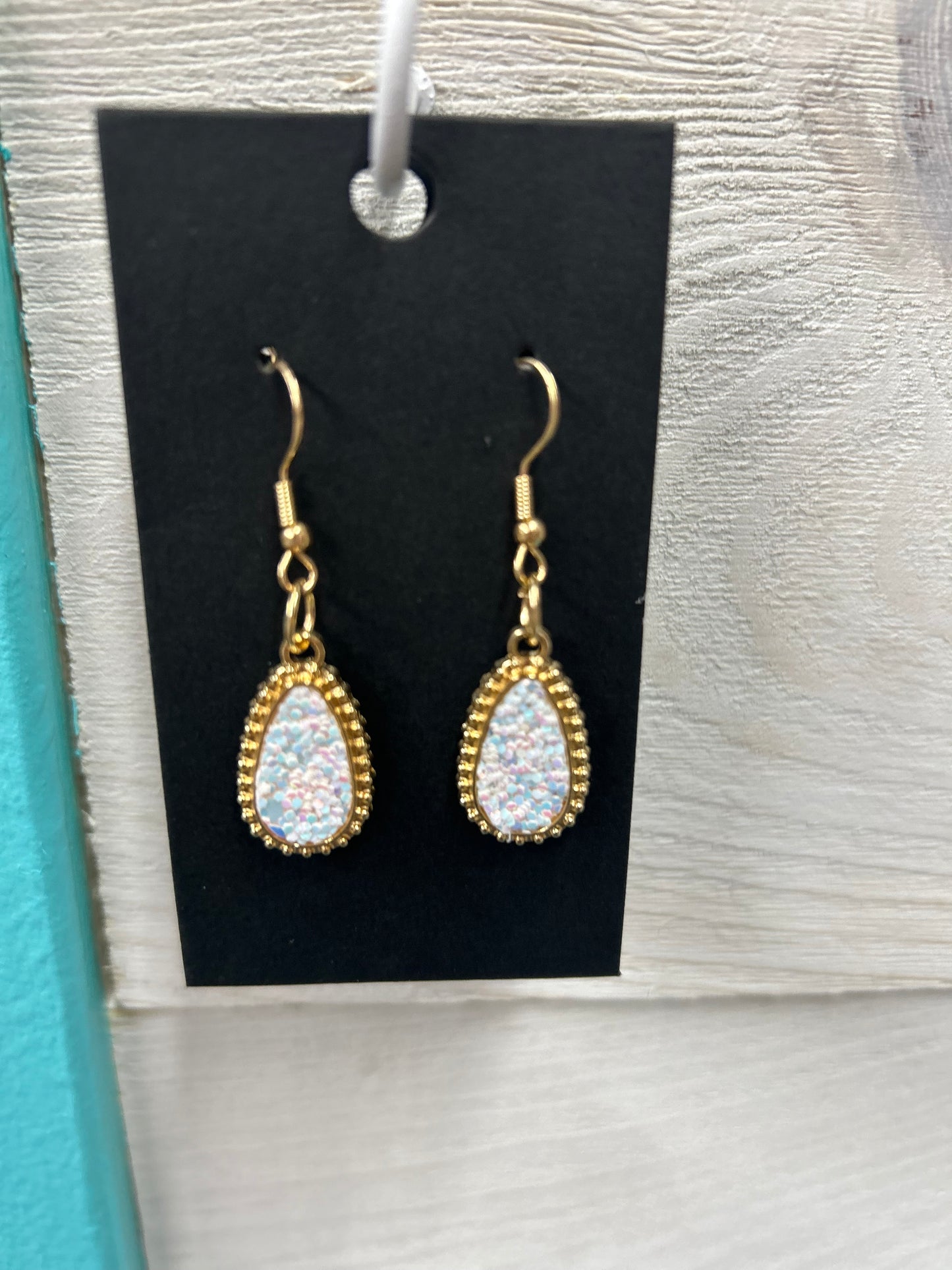 Teardrop bling earrings