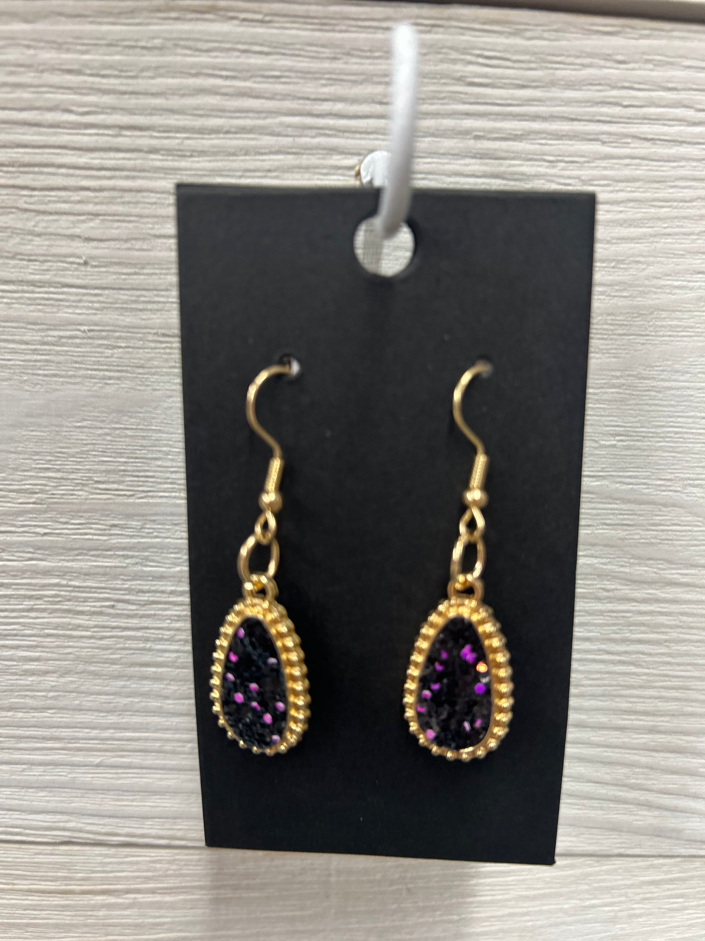 Teardrop bling earrings