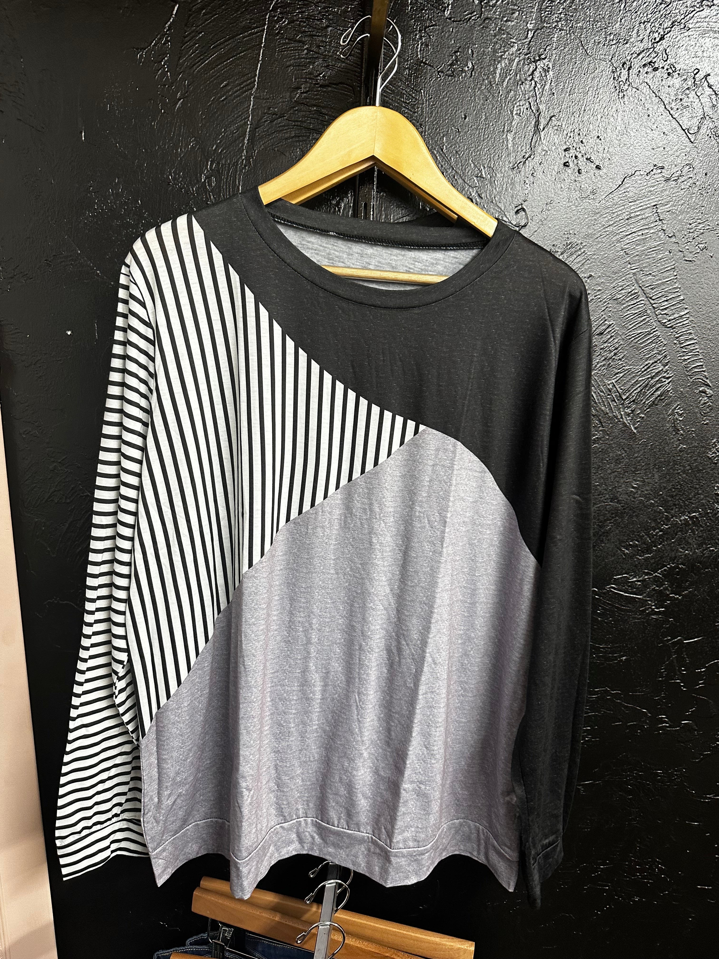 Curvy long sleeve shirt- black