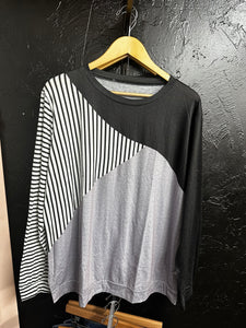 Curvy long sleeve shirt- black