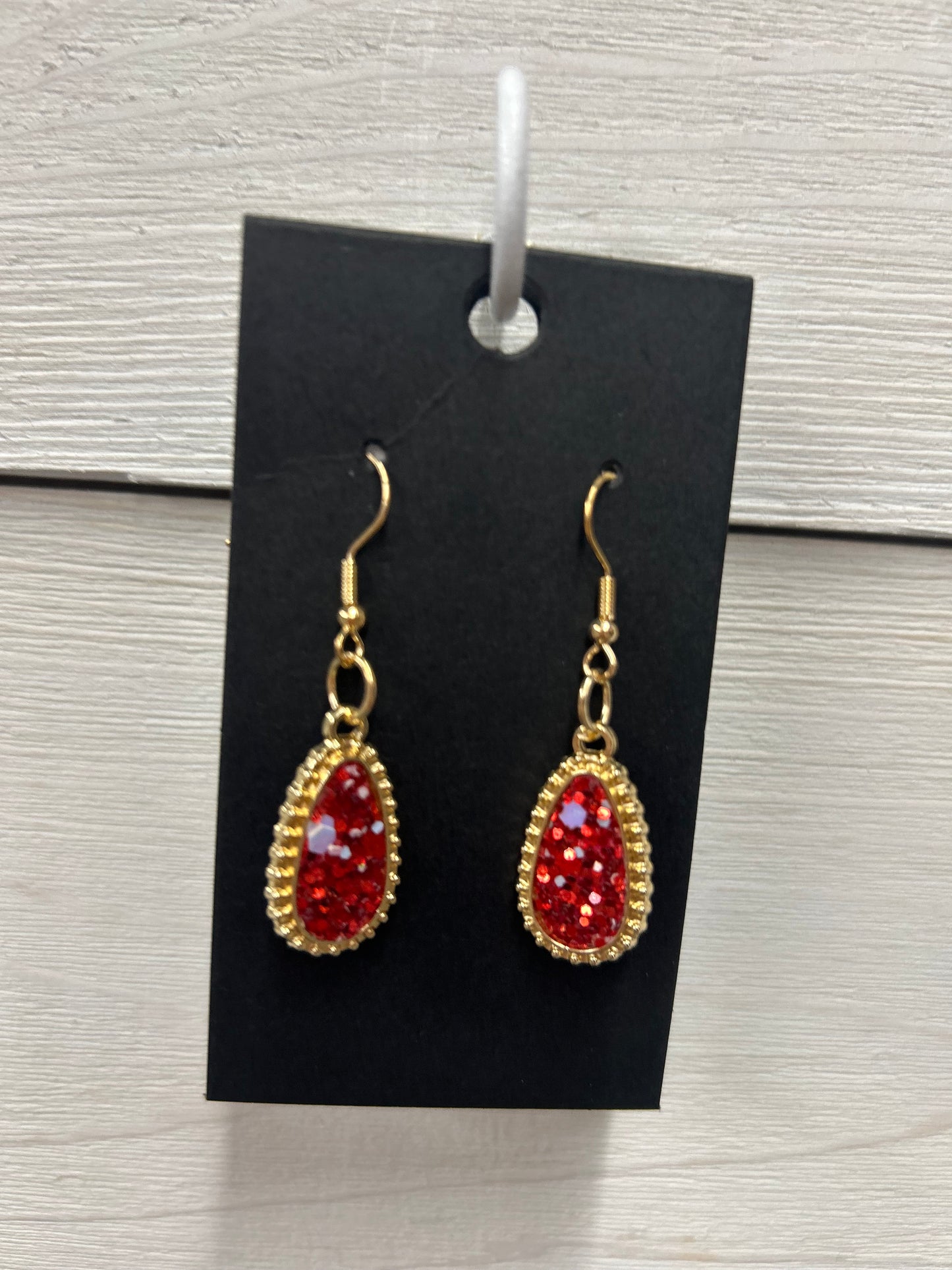 Teardrop bling earrings