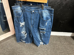 Curvy jean shorts-long