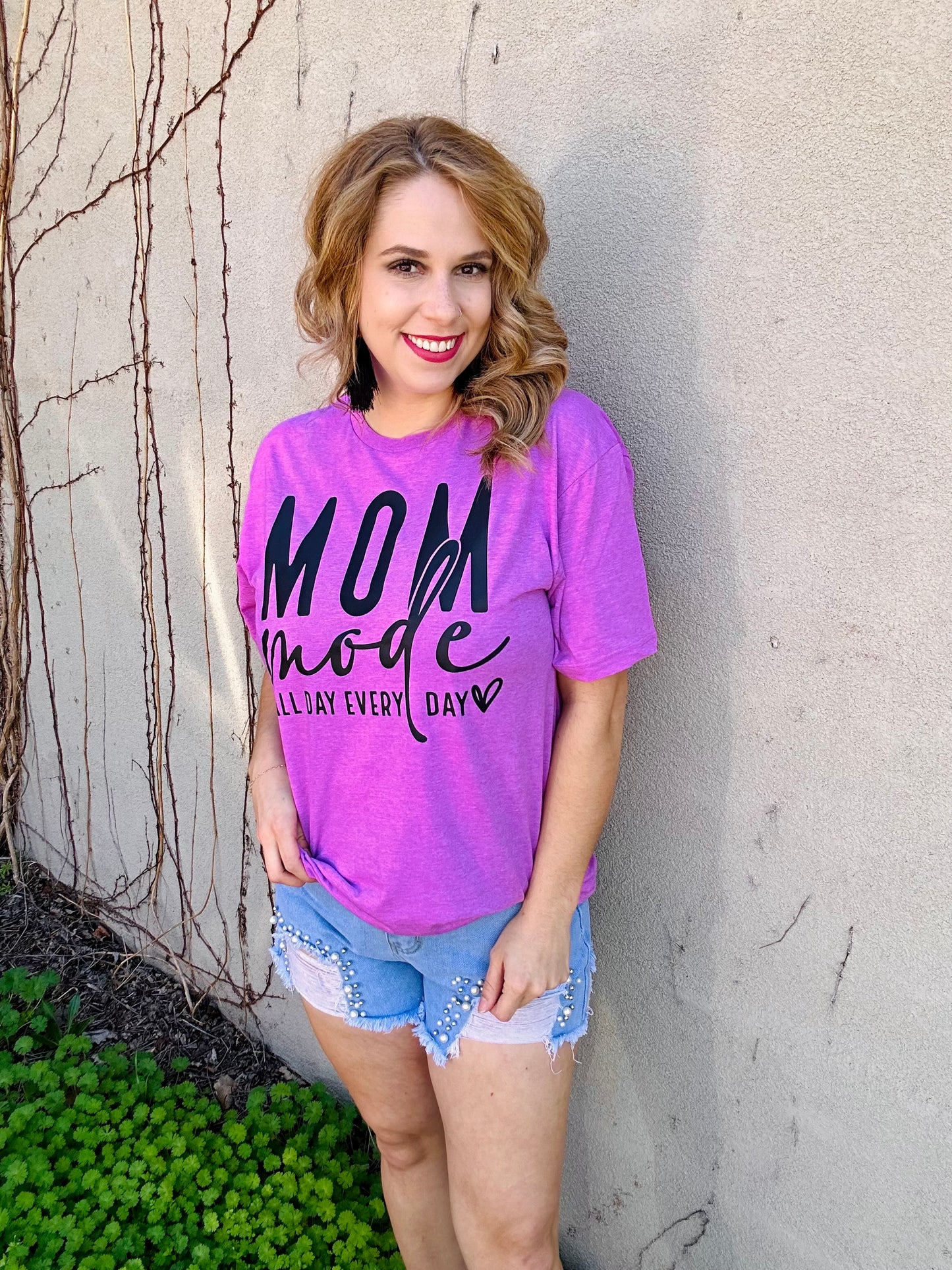 Mom mode all day everyday tee