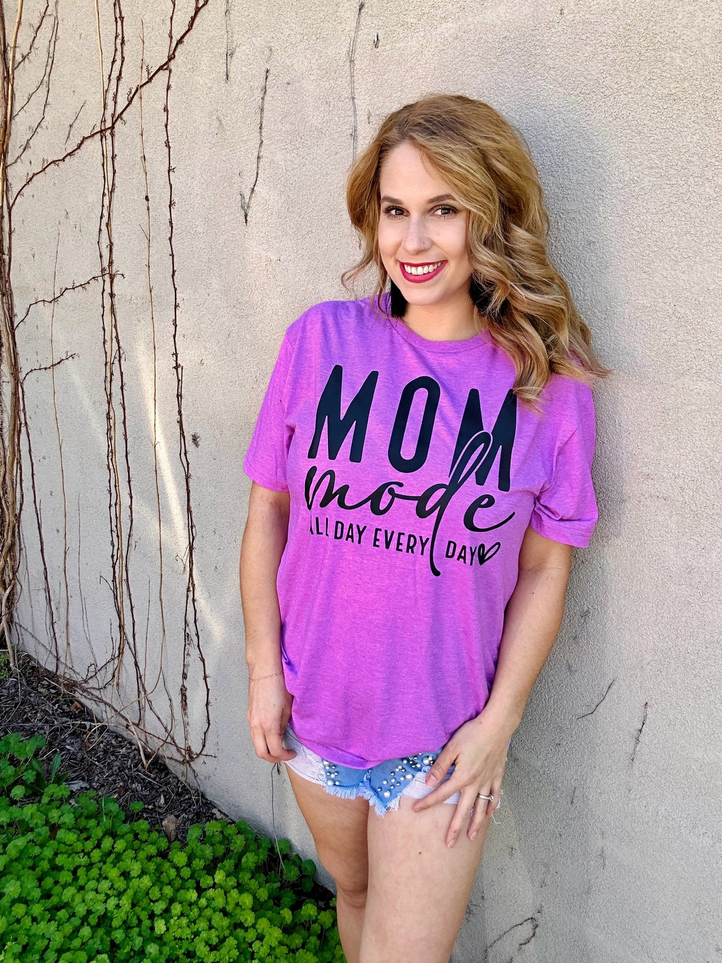 Mom mode all day everyday tee