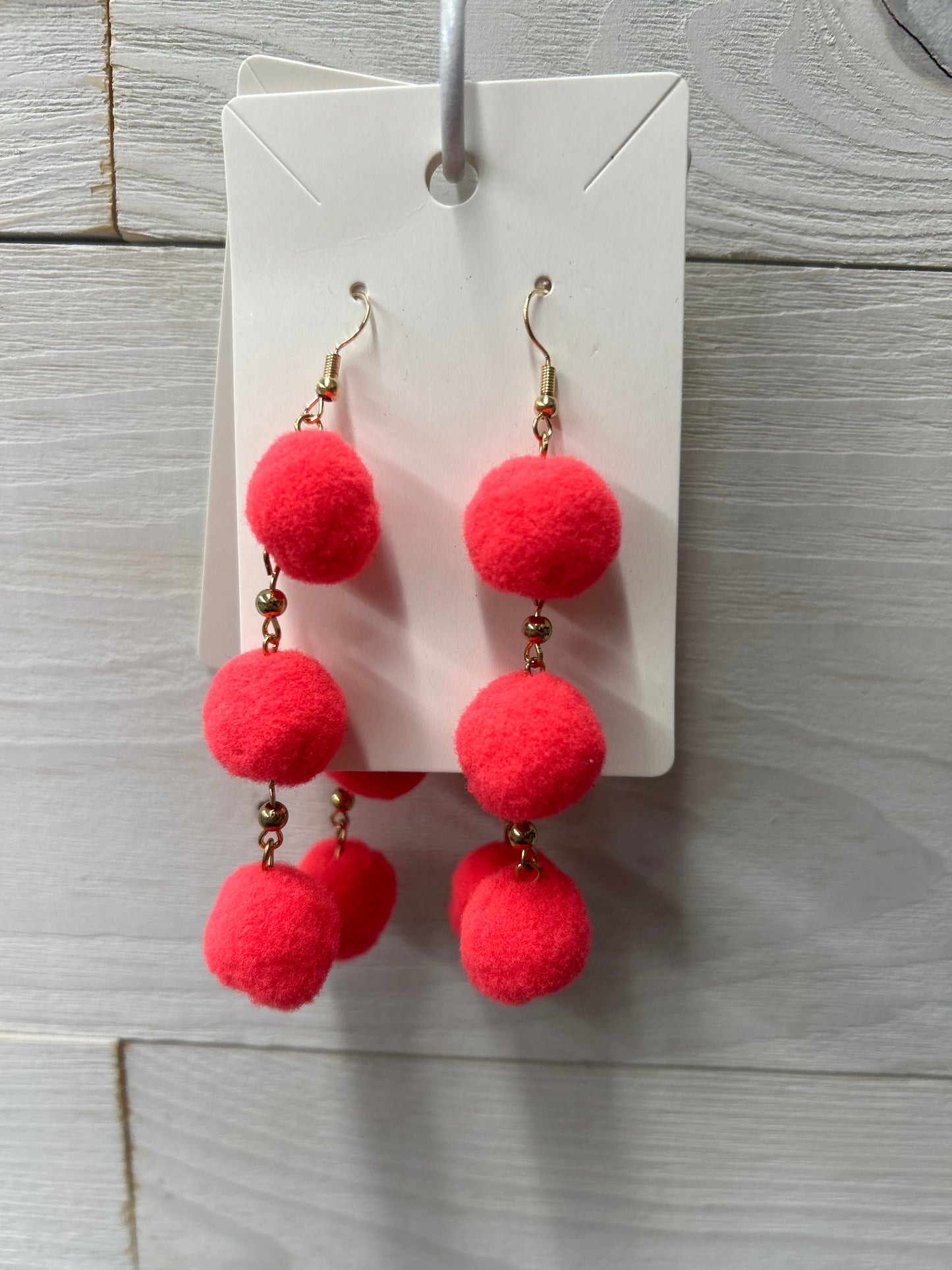 Pom pom earrings