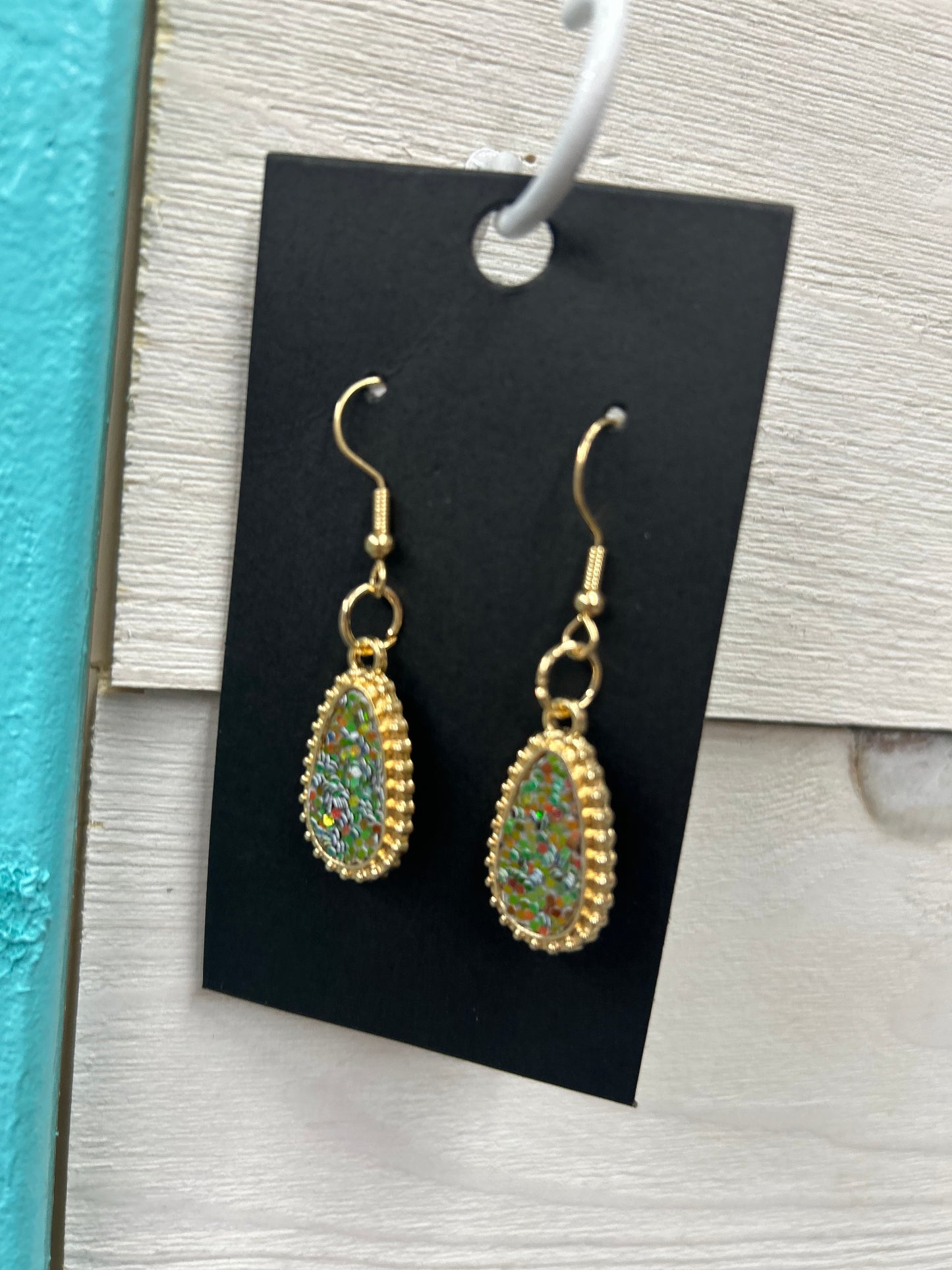 Teardrop bling earrings