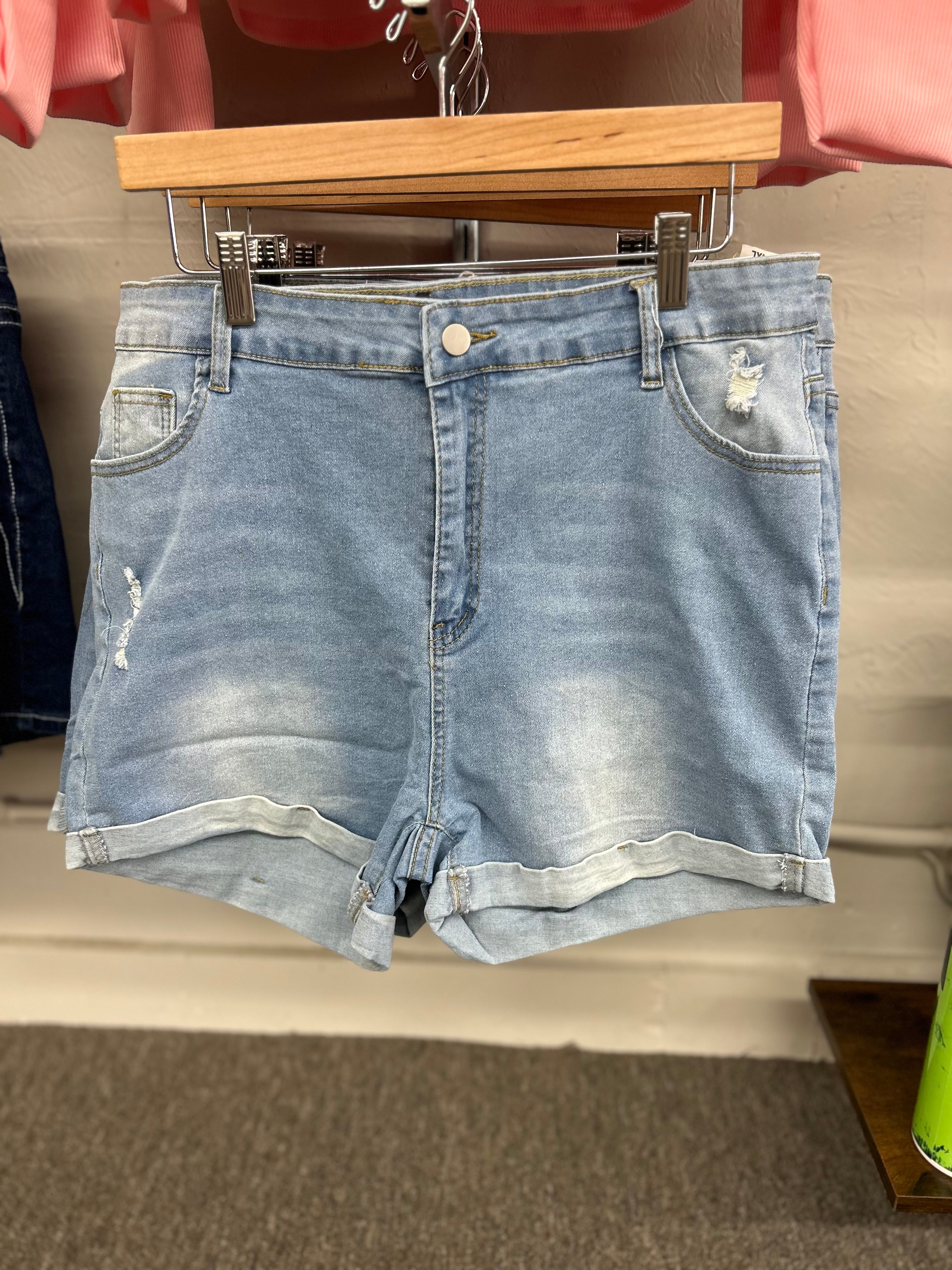Curvy rolled edge jean shorts