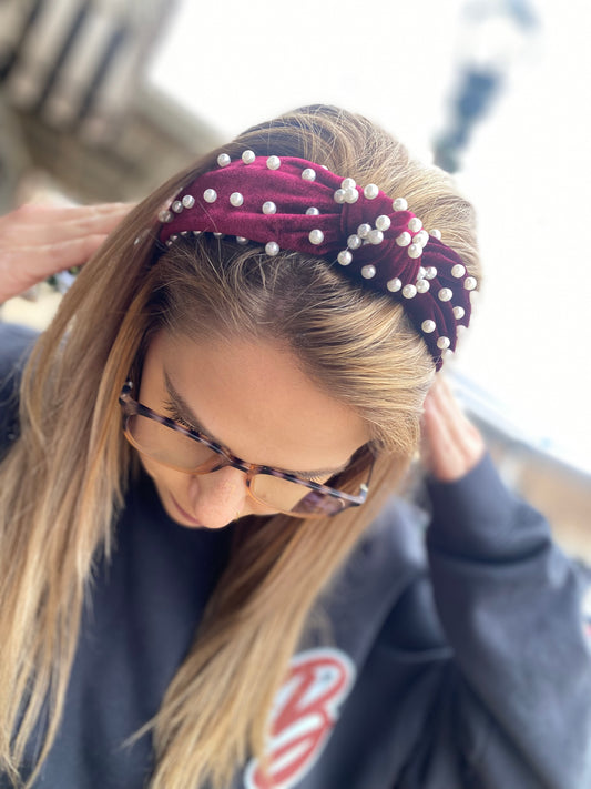 Knotted velvet with pearls headband