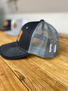 Men’s leather patch hats